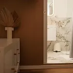New Cute Studioapartment In + Free Bikes 아파트 *