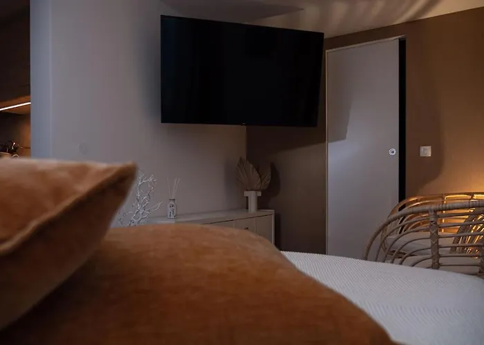 New Cute Studioapartment In + Free Bikes * ليوبليانا